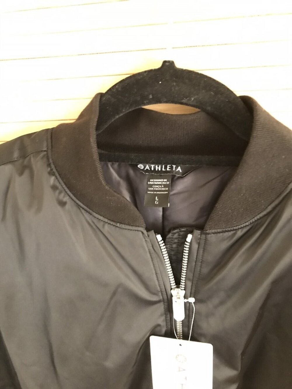 NWT Athleta Sateen bomber black jacket sz L Large - Picture 5 of 6